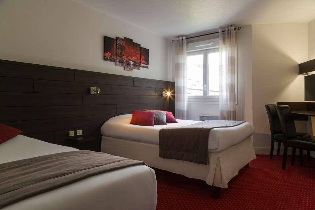 The Originals City, Hotel Du Chateau, Pontivy Room photo